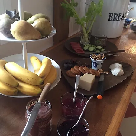 Alsbrogaard Bed & Breakfast